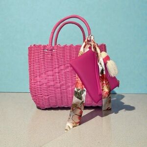 Chumbak blissful bites hand woven lunch box